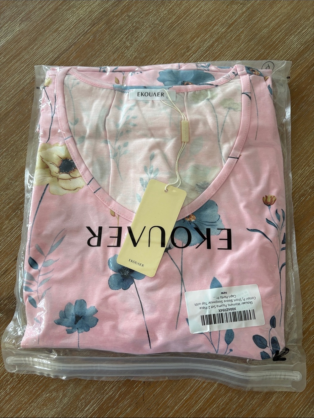 NWT EKOUAER  Pink Floral Pajama Set Short Sleeve W/Capri Pants Size L